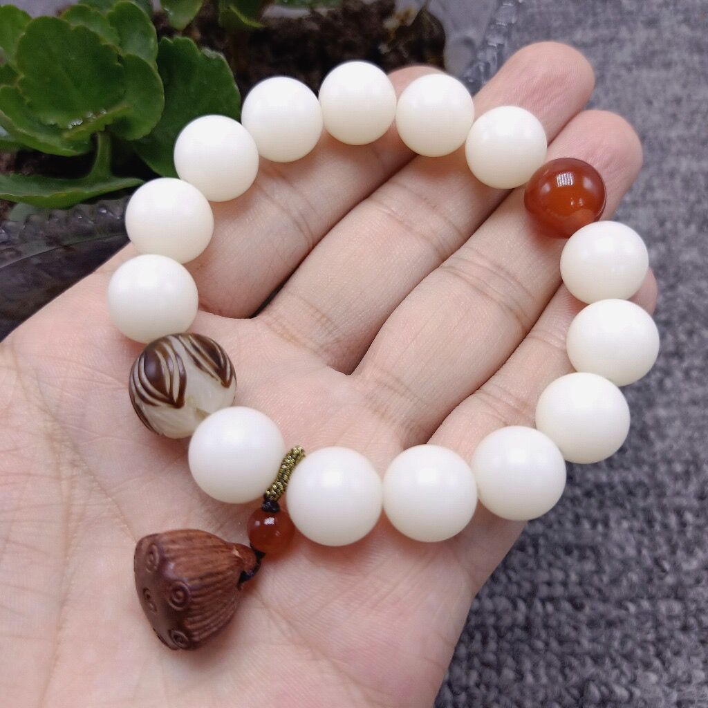 Original Design Natural White Bodhi Root Beads Bracelet Lotus 108 Lotus Mala Healing Prayer Bracelet for Women Jewelry Gift